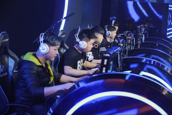 竞争中提升 竞争中提升